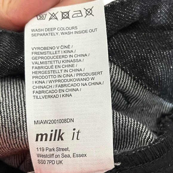 Welcome to my closet! - Picture 11 of 14